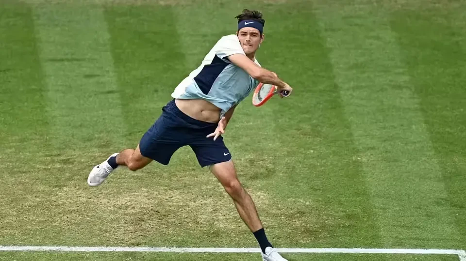 Gamer dostal v LoLku radu "Touch the grass" - zítra hraje semifinále Wimbledonu